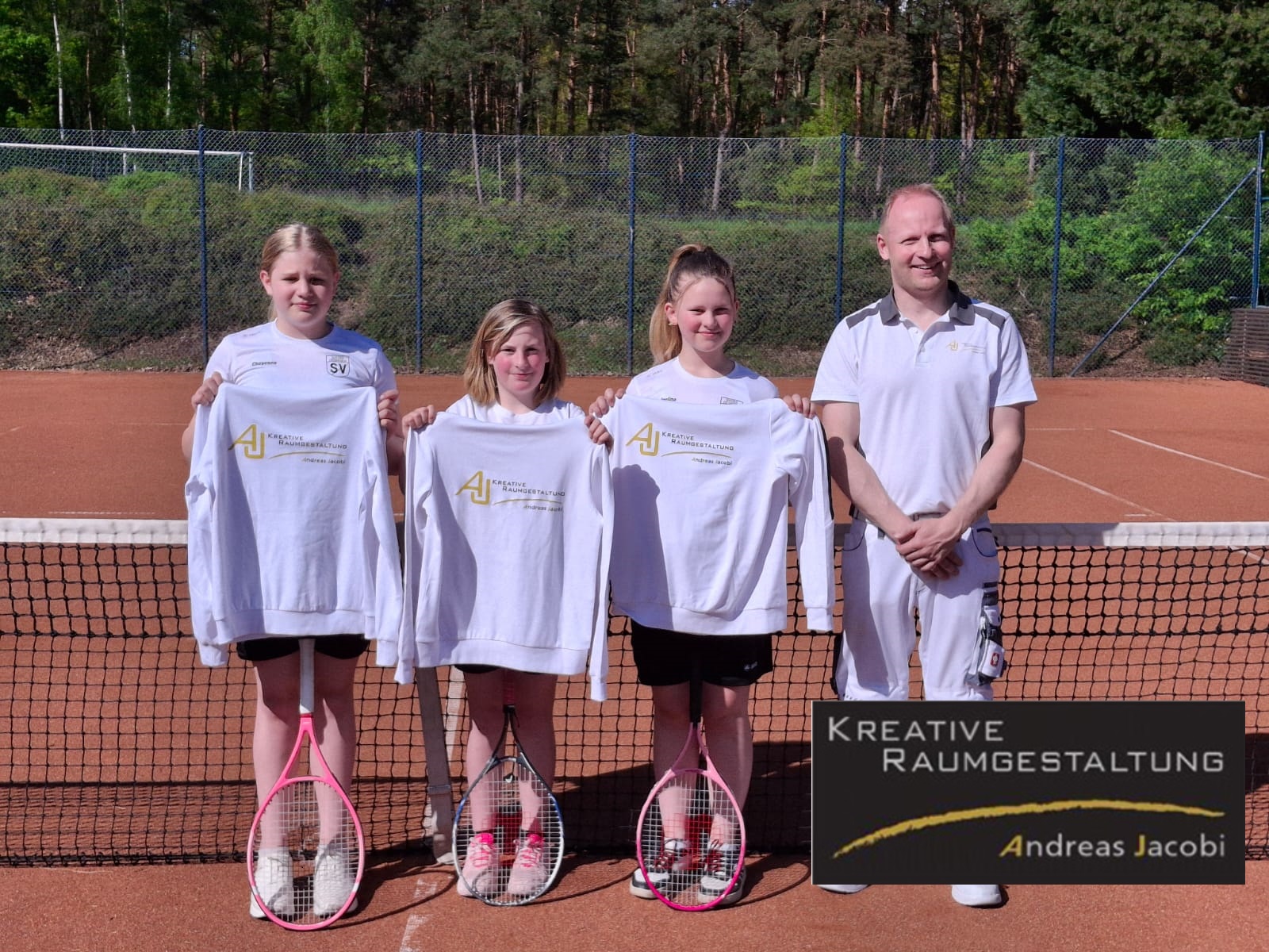 Start der Tennissaison – Juniorinnen C freuen sich über neue Mannschafts-Outfits von Kreative Raumgestaltung Andreas Jacobi